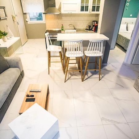 Diamond Lux Apartment PalaiónTsiflíkion المظهر الخارجي الصورة