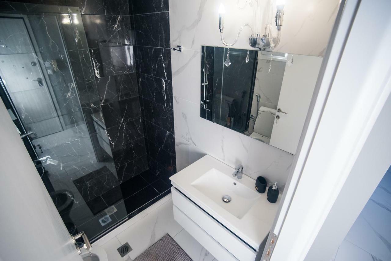 Diamond Lux Apartment PalaiónTsiflíkion المظهر الخارجي الصورة