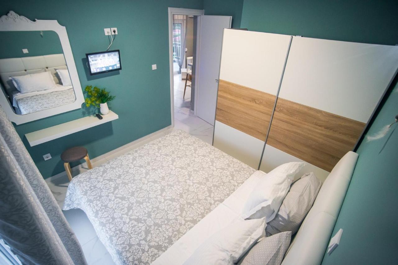 Diamond Lux Apartment PalaiónTsiflíkion المظهر الخارجي الصورة